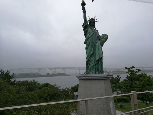 Odaiban vapaudenpatsas