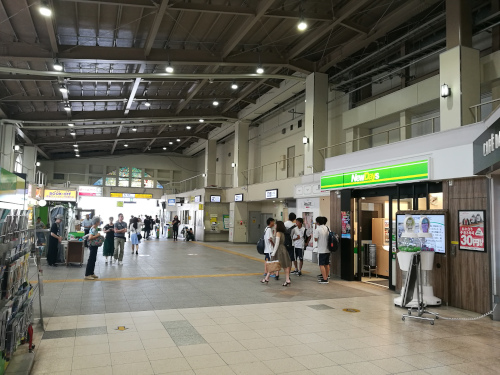 Mejiron asema sisältä