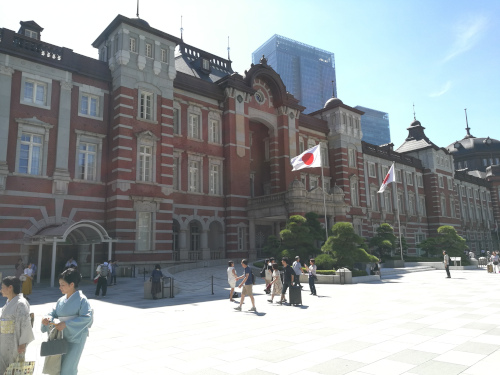 Tōkyōn asema ulkoa