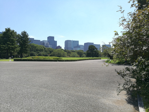 Keisarillisen palatsin itäpuutarha